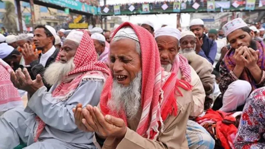 দ্বিতীয় পর্বের আখেরি মোনাজাতে শেষ হলো ৫৮তম বিশ্ব ইজতেমা