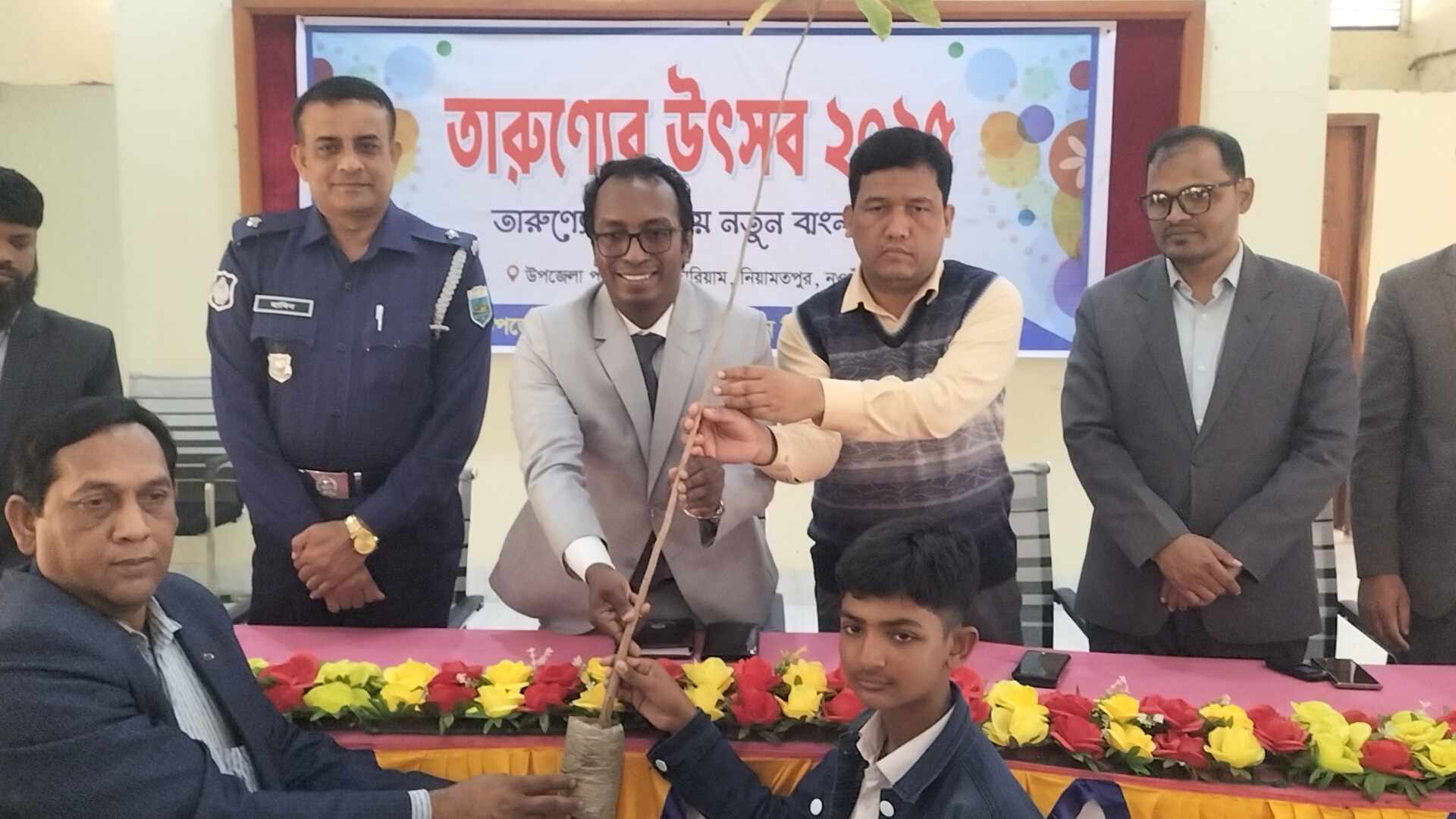 নিয়ামতপুরে তারুণ্যের ভাবনা শীর্ষক আলোচনা সভা অনুষ্ঠিত
