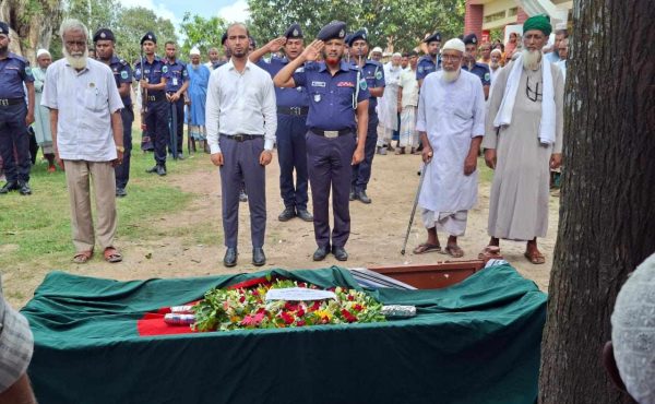 নিয়ামতপুরে বীর মুক্তিযোদ্ধা আহম্মদ আলীর ইন্তেকাল