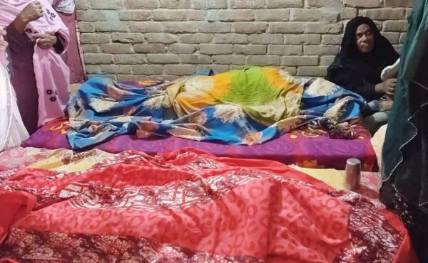 চাঁপাইনবাবগঞ্জের নাচোলে বিদ্যুৎপৃষ্ট হয়ে মা-মেয়ের মৃত্যু