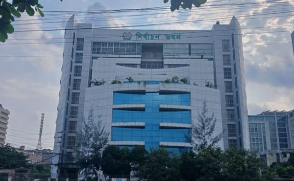 ফেব্রুয়ারিতে জাতীয় নির্বাচনের রোডম্যাপ ঘোষণার প্রস্তুতি ইসির