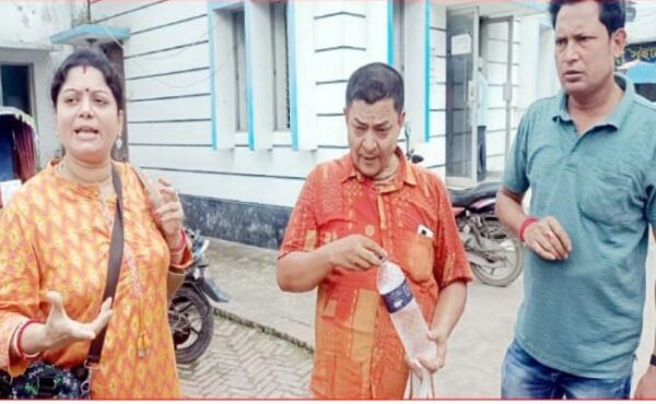 অবশেষে এক নারীর দুই স্বামী জামিনে মুক্ত
