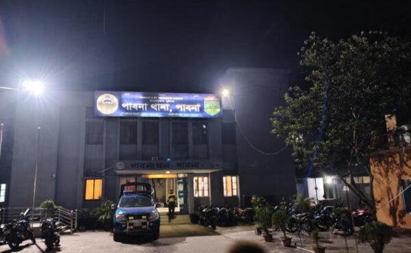 পাবনায় ৯ বছরের শিশু শিক্ষার্থীর মরদেহ উদ্ধার, আটক ২