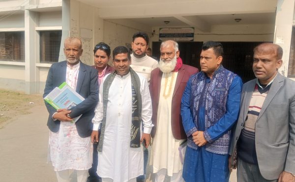 বাগমারায় ধানের শীষের প্রার্থী ডিএম জিয়ার মনোনয়ন ফরম উত্তোলন
