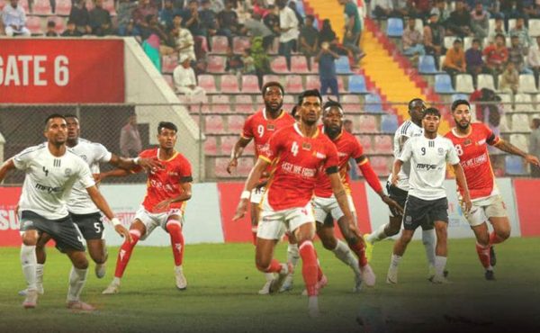 হামজাদের সিঙ্গাপুর ম্যাচের জন্য ঘরোয়া ফুটবলে ২০ দিন বিরতি
