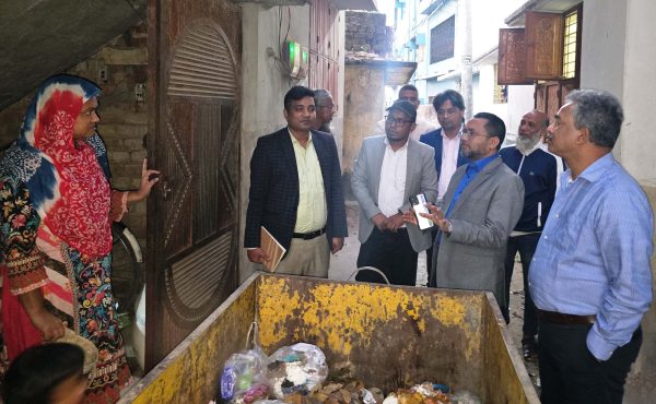 রাসিকের বর্জ্য ব্যবস্থাপনা কার্যক্রম পরিদর্শনে স্থানীয় সরকার বিভাগের যুগ্মসচিব