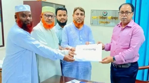 জামায়াতের প্রার্থী দেলাওয়ার হোসেনের পক্ষে মনোনয়নপত্র সংগ্রহ