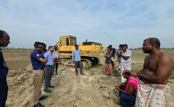 বাগমারায় অবৈধ পুকুর খননের দায়ে দুইজনের দণ্ড