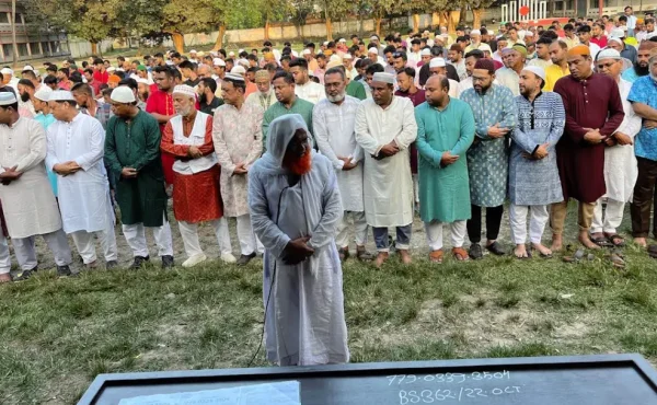 সৌদিতে ক্ষেপণাস্ত্র হামলায় নিহত শাহেদের দাফন সম্পন্ন